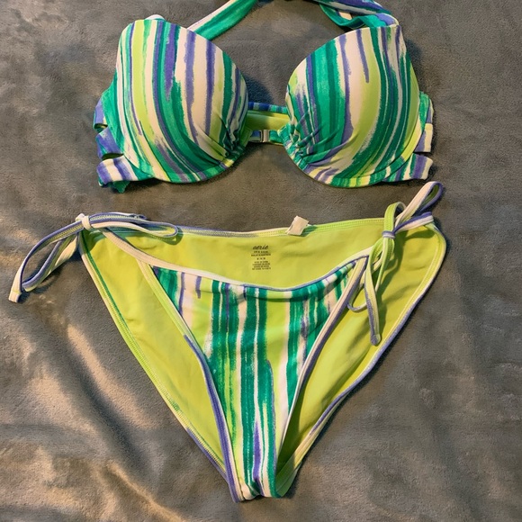 AERIE PUSH-UP BIKINI TOP AND BOTTOM - Picture 2 of 4